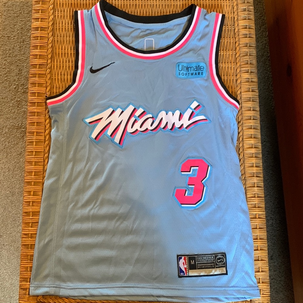 Nike NBA Miami Heat Wade #3 Swingman Vicewave GUC Smoke free home Med